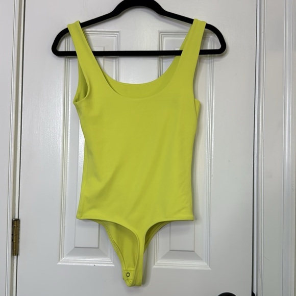 Express Green Fitted bodysuit - Picture 4 of 6